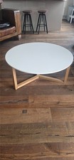 Round white and oak coffee table