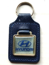 HYUNDAI METAL FOBBED DARK BLUE LEATHER BACK VINTAGE TRADITIONAL ENGLISH KEYRING