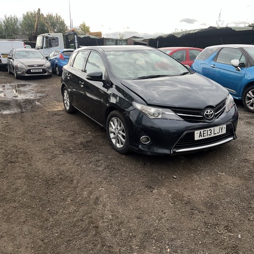 Toyota auris icon - toyota,