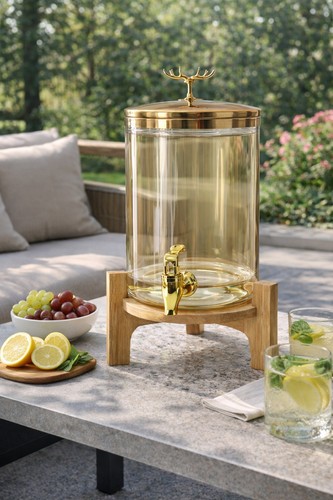 Drink dispenser with - tap, &