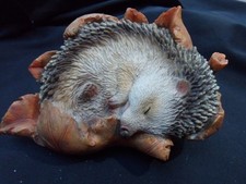 RESIN HEDGEHOG CURLED UP