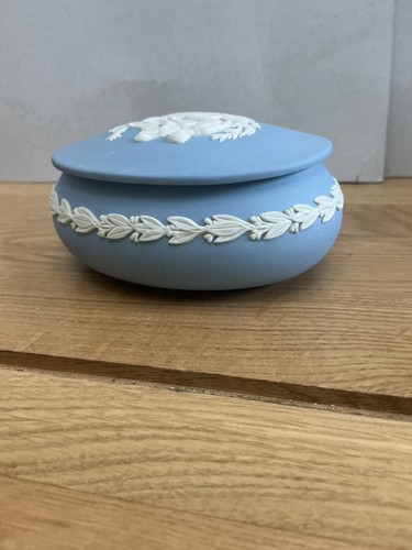 Wedgewood jasperware blue oval - wedgewood,