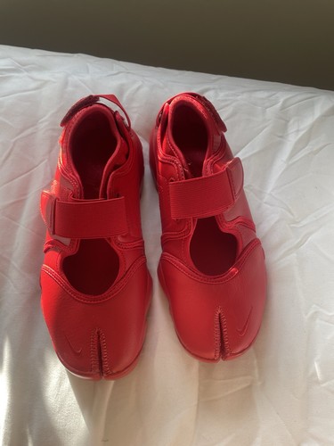 Super rare red nike - super, rift