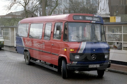 Bus photo north western - north,