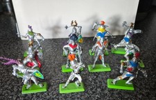 ORIGINAL BRITAINS LTD DEETAIL 1971 13 x SILVER  KNIGHTS STANDING