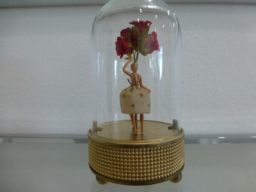 Vintage reuge dancing - vintage,