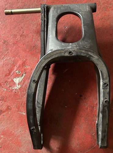 2003 yamaha rear swinging - rear,
