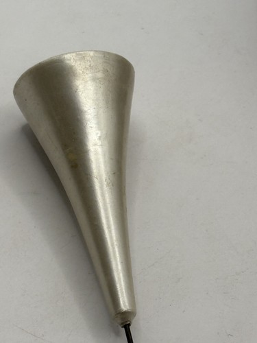 Vintage deco hat - pin, (90)