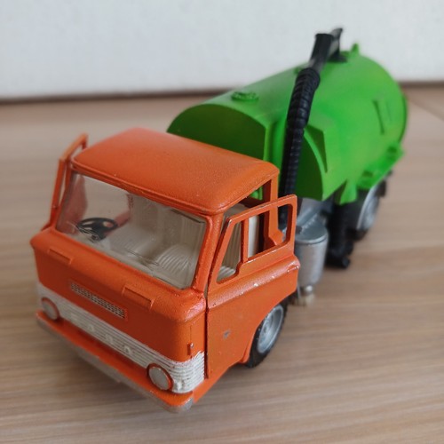 Dinky toys johnson - toys, road