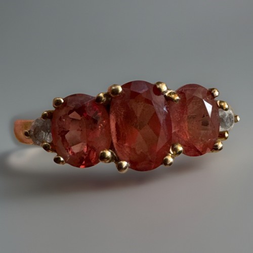 Stunning 9ct 375 yellow gold - 375,