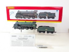 OO gauge Hornby BR 4-6-0 Class N15 'Sir Kay' steam locomotive-R2725.