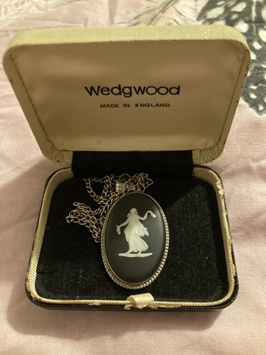 Vintage wedgwood stamped c68 - vintage,