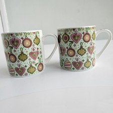 2 X Queens Yuletide Christmas