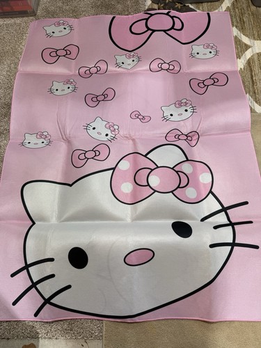 New hello kitty rug - new,