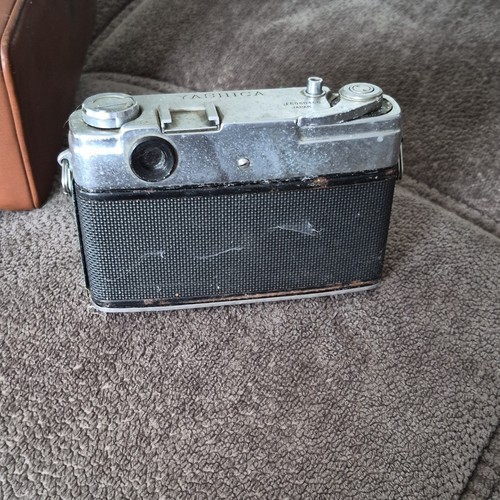 Yashica vintage silver 35mm - yashica,