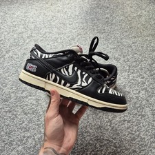 Nike SB Dunk Low Quartersnacks Zebra "Little Debbie's" | UK 8 | Black/White