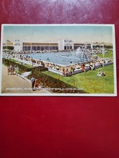 BUTLINS  CLACTON ON SEA  H.3833 HOLIDAY CAMP POSTCARD ESSEX
