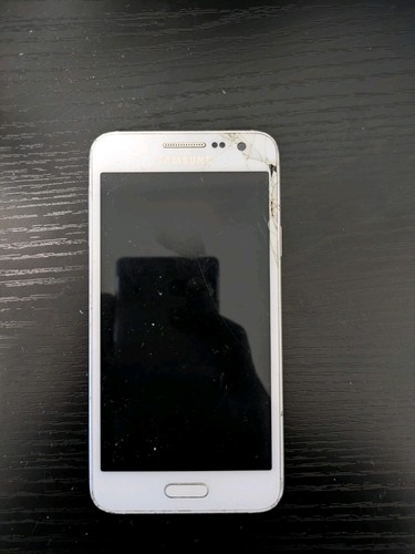 Samsung galaxy 16gb white - a3,