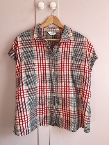 Bnwot toast top lovely - a,