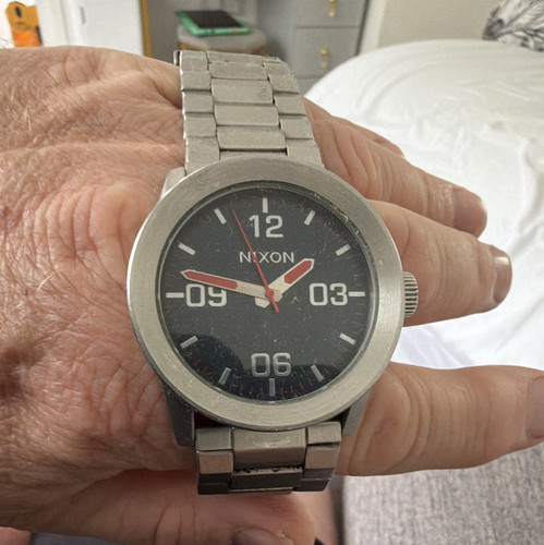 Nixon the private - nixon, 100m