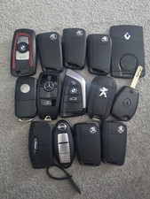 JOB LOT OF 14 USED CAR KEYS IN