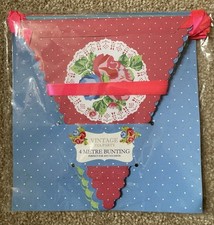 4M Of Vintage Bunting Made Of Card Ditsy, Like Cath kidston