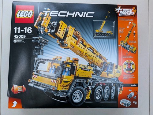 Lego 42009 mobile crane - lego,