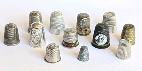 Vintage metal thimbles - 12,