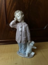 Nao Lladró Sleepy Head porcelain figurine 1139 José Luis Alvarez Boy With Bear