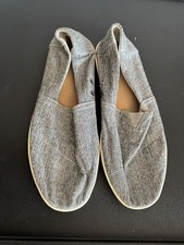 TOMS Men's  Loafer Flat