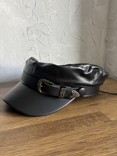 Black military captain - black,
