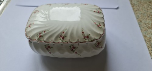 Wedgwood pink garland - , bone
