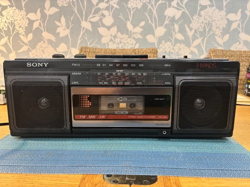 Vintage sony cfs 230l radio - vintage,