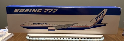 Boeing 777 200 scale model - 1:200,