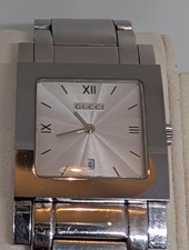 Unisex Gucci 7900 M.1 working as should