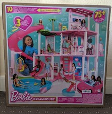 Barbie dream house - pool, party