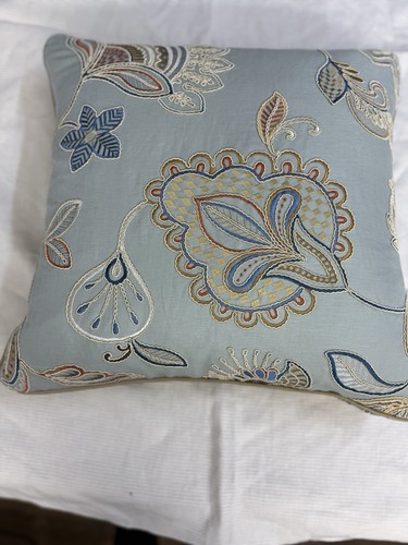 Colefax and fowler - colefax, cressida