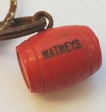 VINTAGE Retro Silver Effect Metal Keyring Key Ring Watneys Red Barrel Beer 1960s