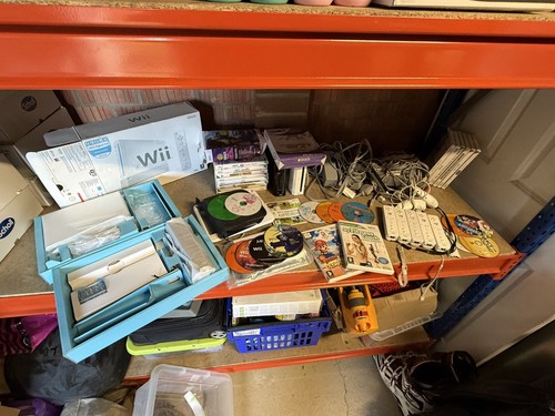 Nintendo wii console - nintendo,