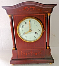 ANTIQUE LARGE MANTLE CLOCK