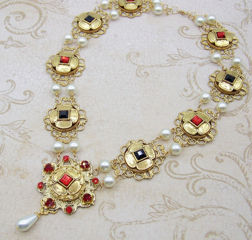Italian renaissance necklace - italian,