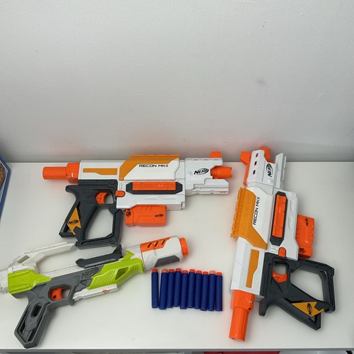 Nerf blasters bundle two - nerf,