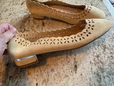 Lunar Pale Yellow Suede Flat