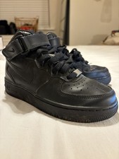 Nike Air Jordan 1 Mid Black