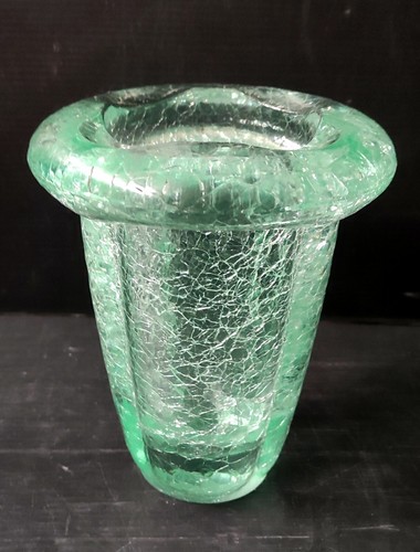 Thick cracked green crystal - cracked,