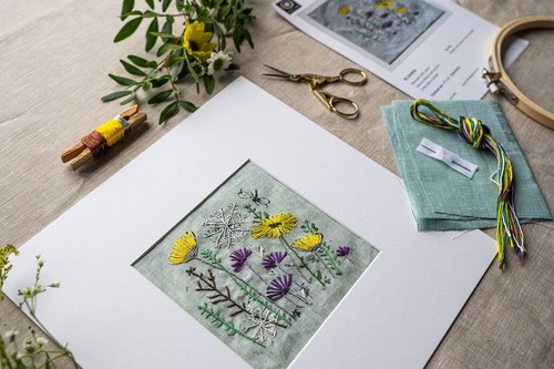 Wild flower stamped - wild,