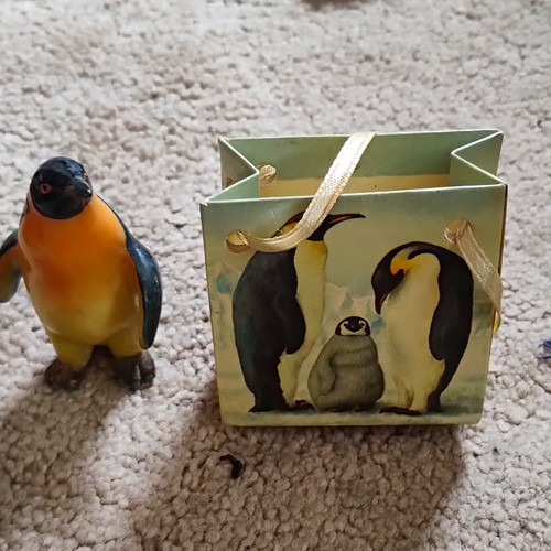 Penguin ornament figurine - penguin,