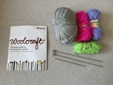 Woolcraft: The Basic Guide to Knitting and Crochet" by Patons Set Wool & Needles