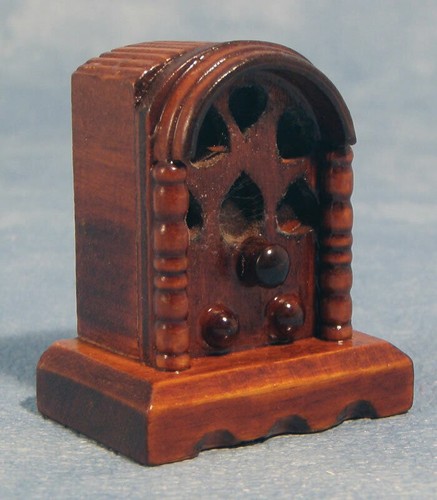 Retro radio dolls house - dolls,