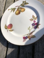Royal Worcester Evesham 9” 32cm Dessert Plate